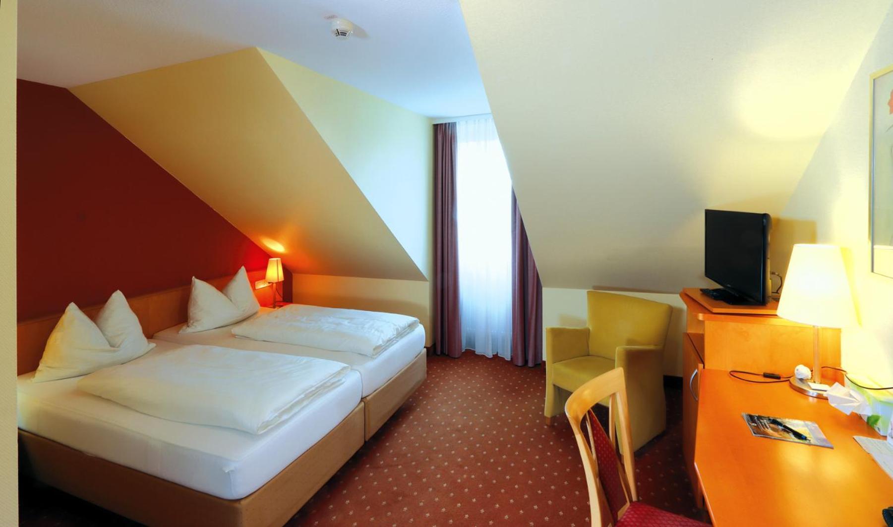 Hotel Und Restaurant Eurohof 뒤스부르크 외부 사진