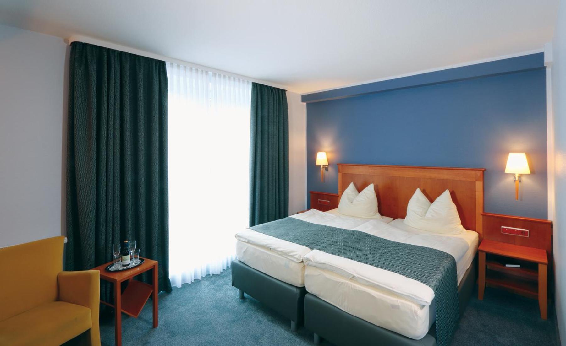 Hotel Und Restaurant Eurohof 뒤스부르크 외부 사진