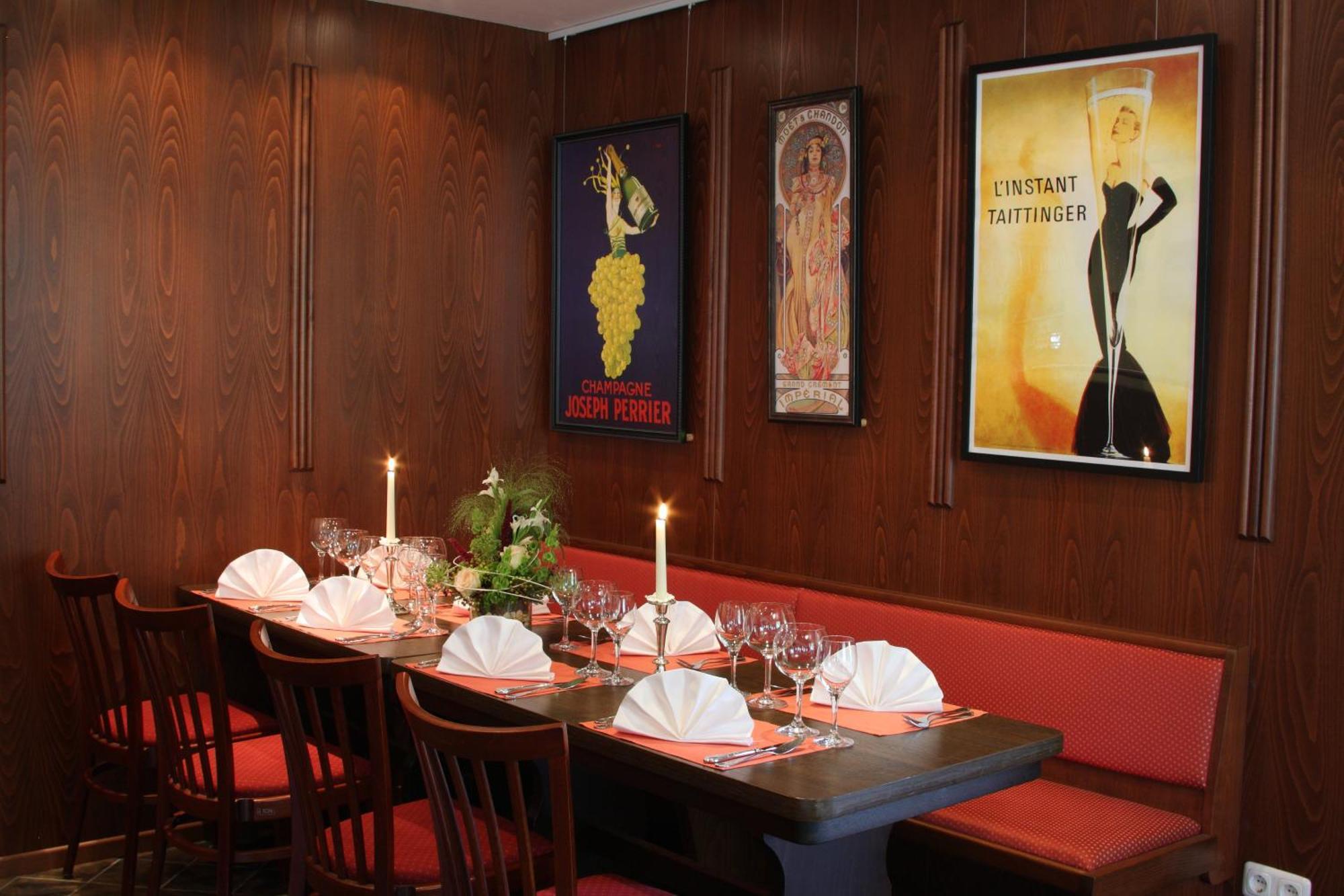 Hotel Und Restaurant Eurohof 뒤스부르크 외부 사진
