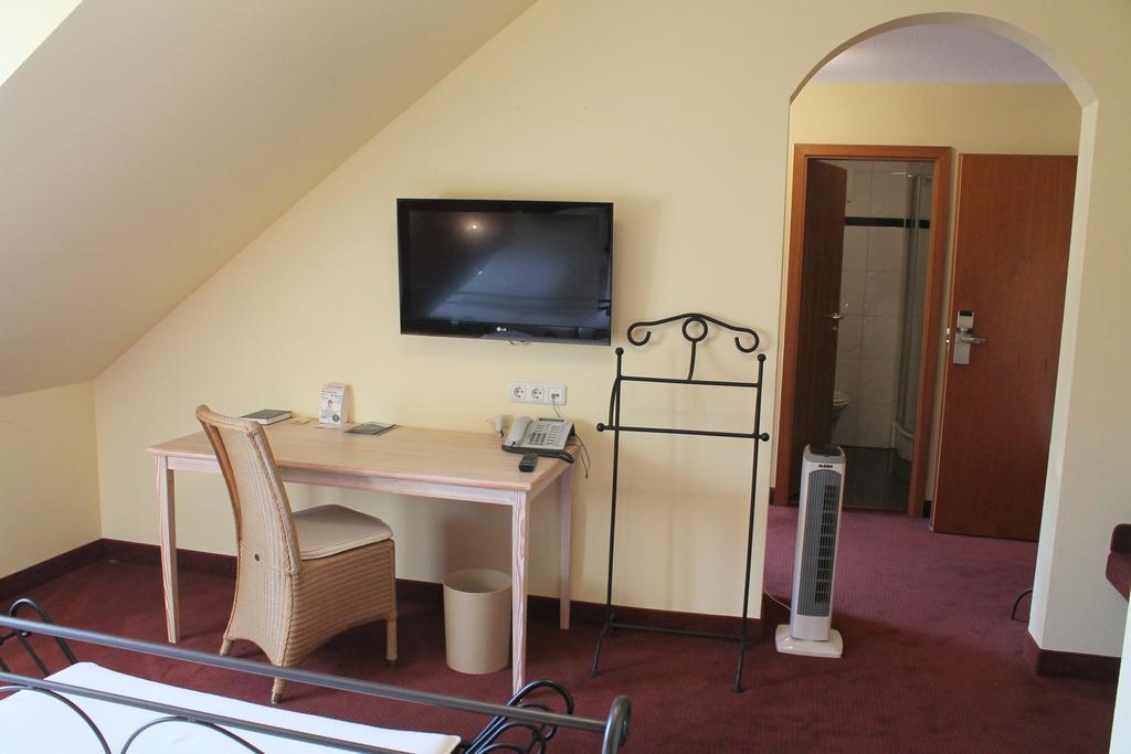 Hotel Und Restaurant Eurohof 뒤스부르크 외부 사진